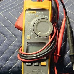  FLUKE 374 FC True-rms Clamp Meter 600A