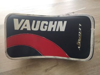 VAUGHN LEGACY B 3600 SENIOR PRO CUSTOM HOCKEY GOALIE BLOCKER!!! Rare! Don't Miss Out! 🥅🏆🇺🇸🖤❤️🤍😍