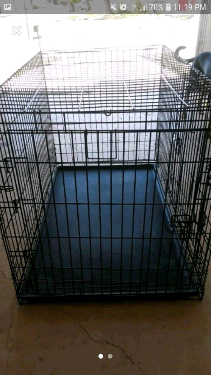 Large dog cage like new