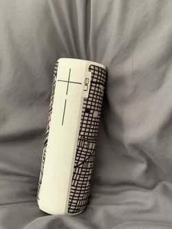 Ultimate Ears (UE) Boom 2 Portable Waterproof Speaker Black/white