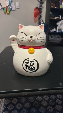 Lucky Cat Cookie jar