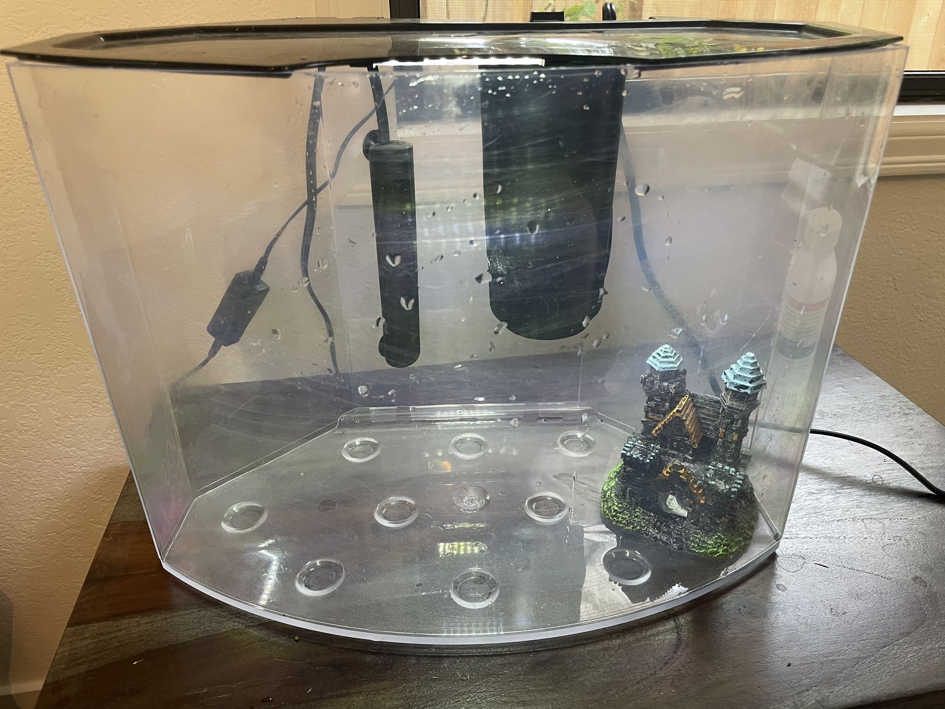 10 Gallon Fish Tank