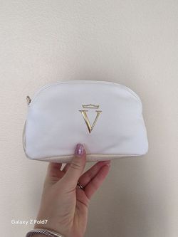 WHITE COSMETIC BAG
