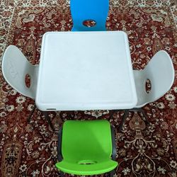 Lifetime Kids Table and 4 chairs