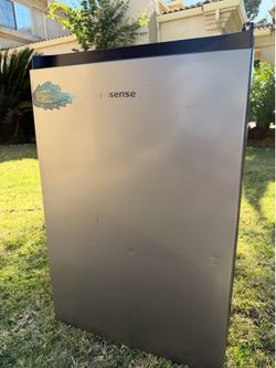Mini fridge