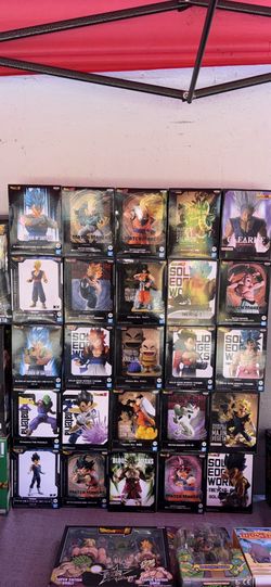 Dragon ball Z statues