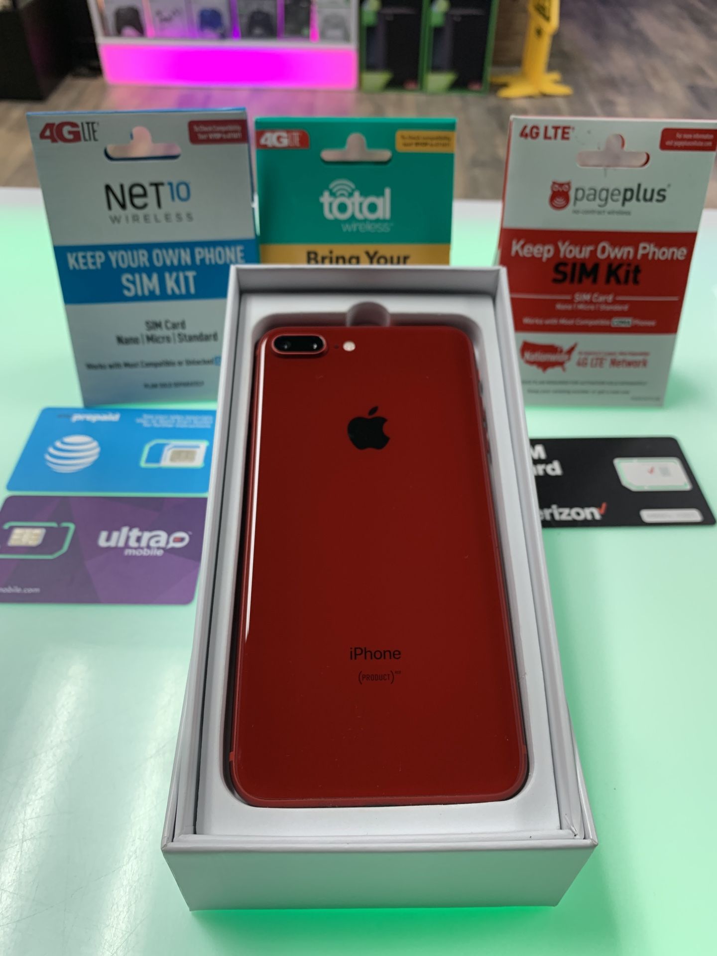iPhone8 64GB product Red sim フリー