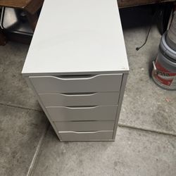Mueble, Nuebo de madera