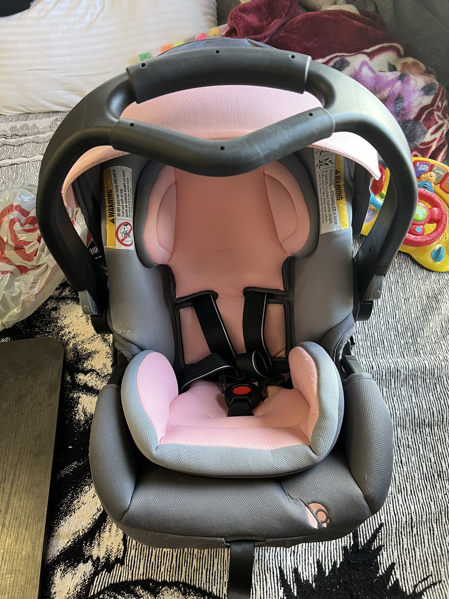 Baby trend Infant Car Seat With Base