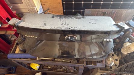 Subaru Trunk lid