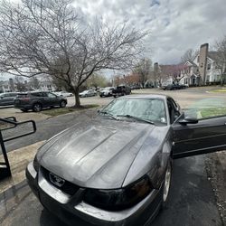 2004 Ford Mustang