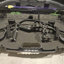 Hoyt Ignite Compound Bow Kit