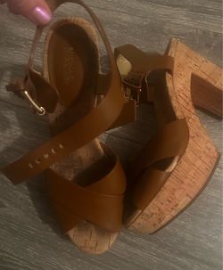 Michael Kors size 8