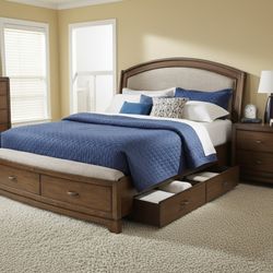 Quick Sale! Queen Storage Bed Set - Solid Wood/Dovetail - $350