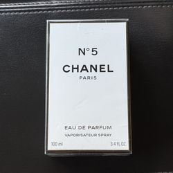 CHANEL No 5 EDP   3.4 FL OZ /100 ml Eau De Parfum - Perfume Spray
