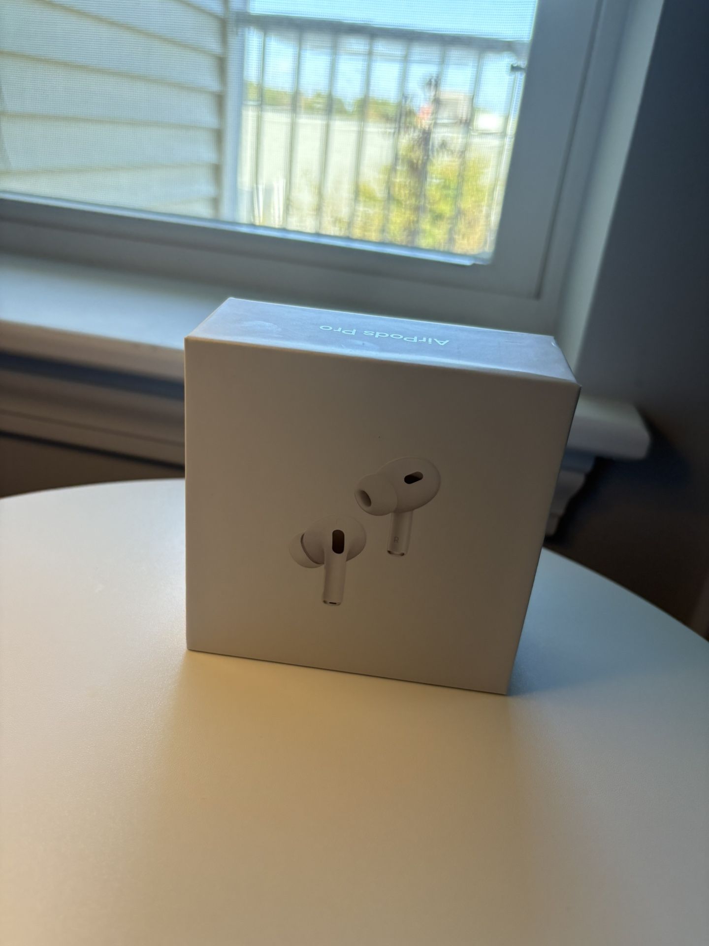 Apple AirPods Pro 2nd Gen /  USB-C / BRAND NEW & SEALED