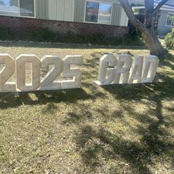 2025 Grad Sign