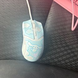Cinnamon roll mouse razor