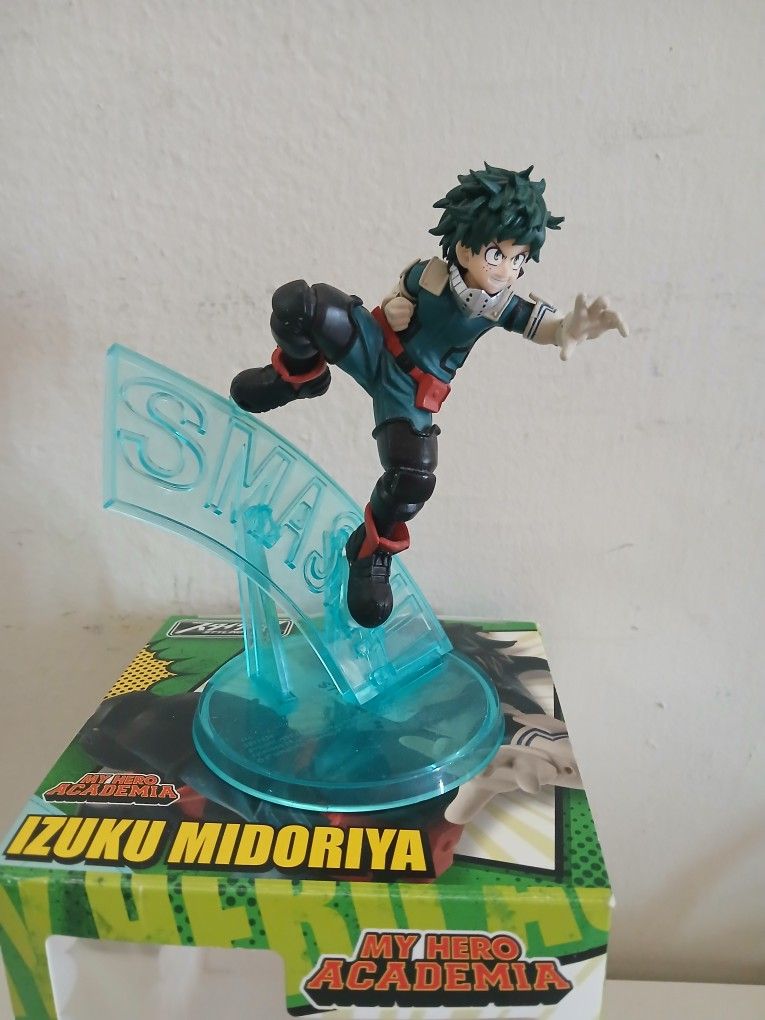 My hero academia izuku midoriya New with box.
Only 10 dollars.
And I gift a desk lamp.
Great deal.