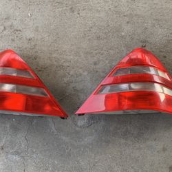 Mercedes Taillights 