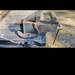 ERON No.115 4 1/2 WIDE VISE O.B.O