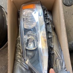 Headlight Assembly For 2015 2.0 Volkswagen Jetta 
