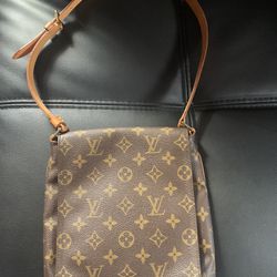 Louis Vuitton Shoulder Bag