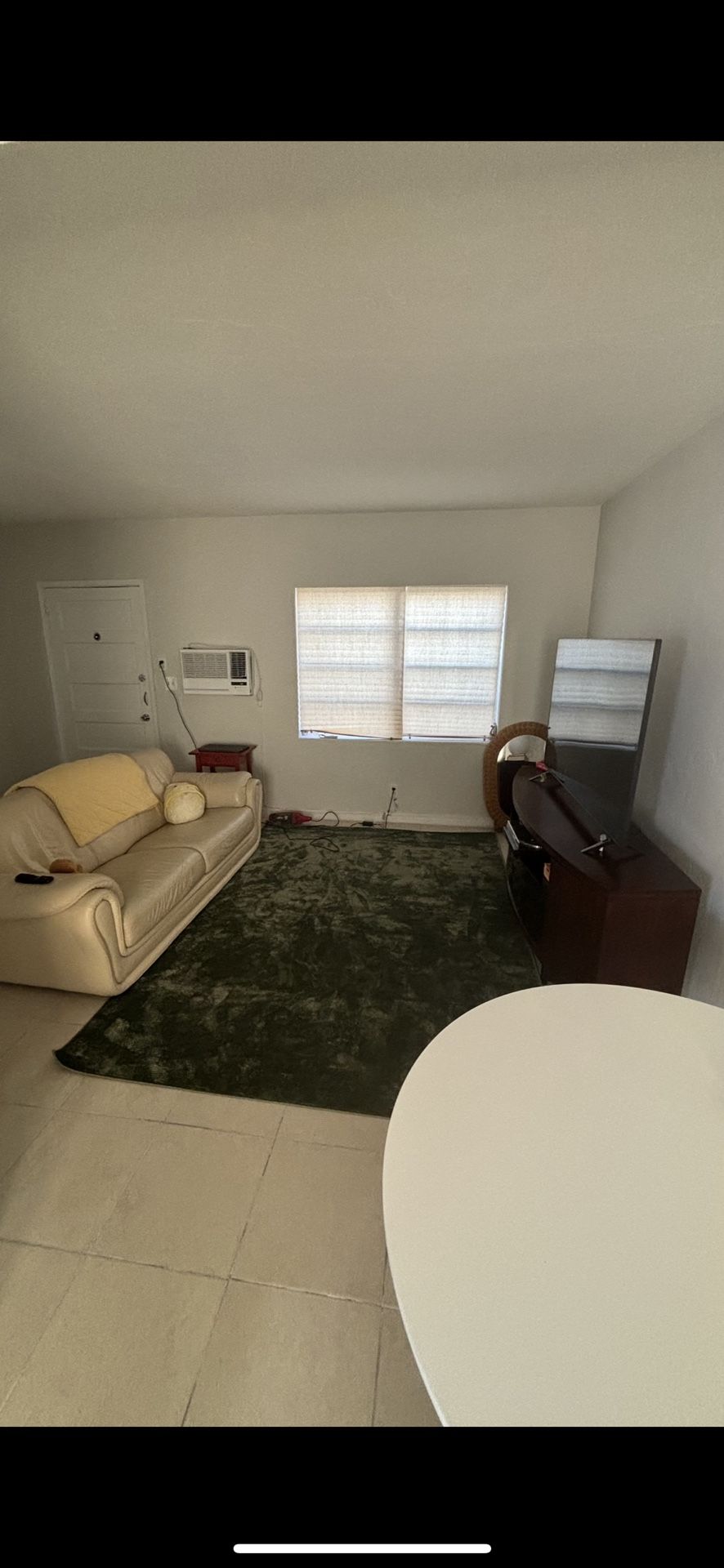 Vintage Natuzzi Leather Off-White Couch