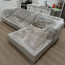 Sofa With Chaise