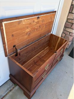 Vintage lane cedar trunk