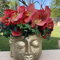 Very  Gorgeous Vaes with the flower
