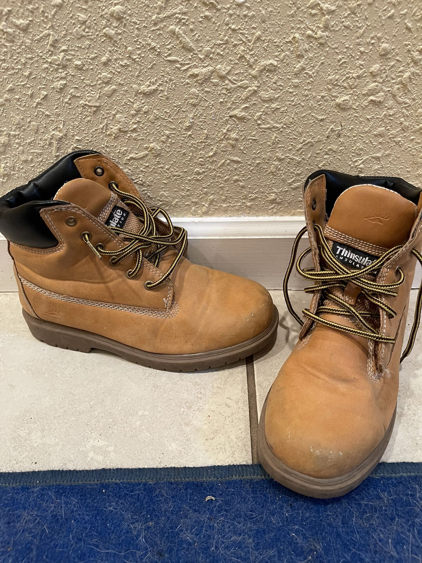 Kids Hiking Boots Size 4