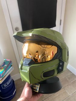 Master chief helmet wearable