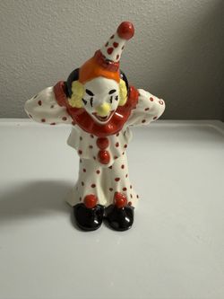 Clown Statue