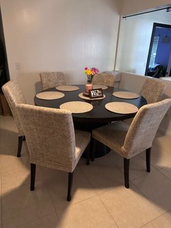 Round Dining Table