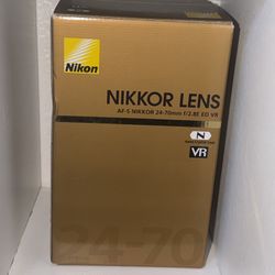 Nikon AF-S NIKKOR 24-70mm f/2.8E ED VR Lens