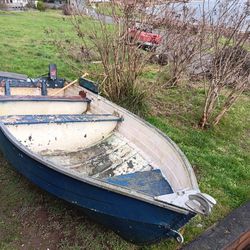 12 Aluminum Bass Boat I Used For Dropping Crab Pots