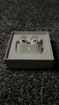 Apple AirPods (3rd Gen) White Bluetooth True Wireless In-Ear w/Charging Case