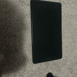 Huion Drawing Tablet (NO CABLE)
