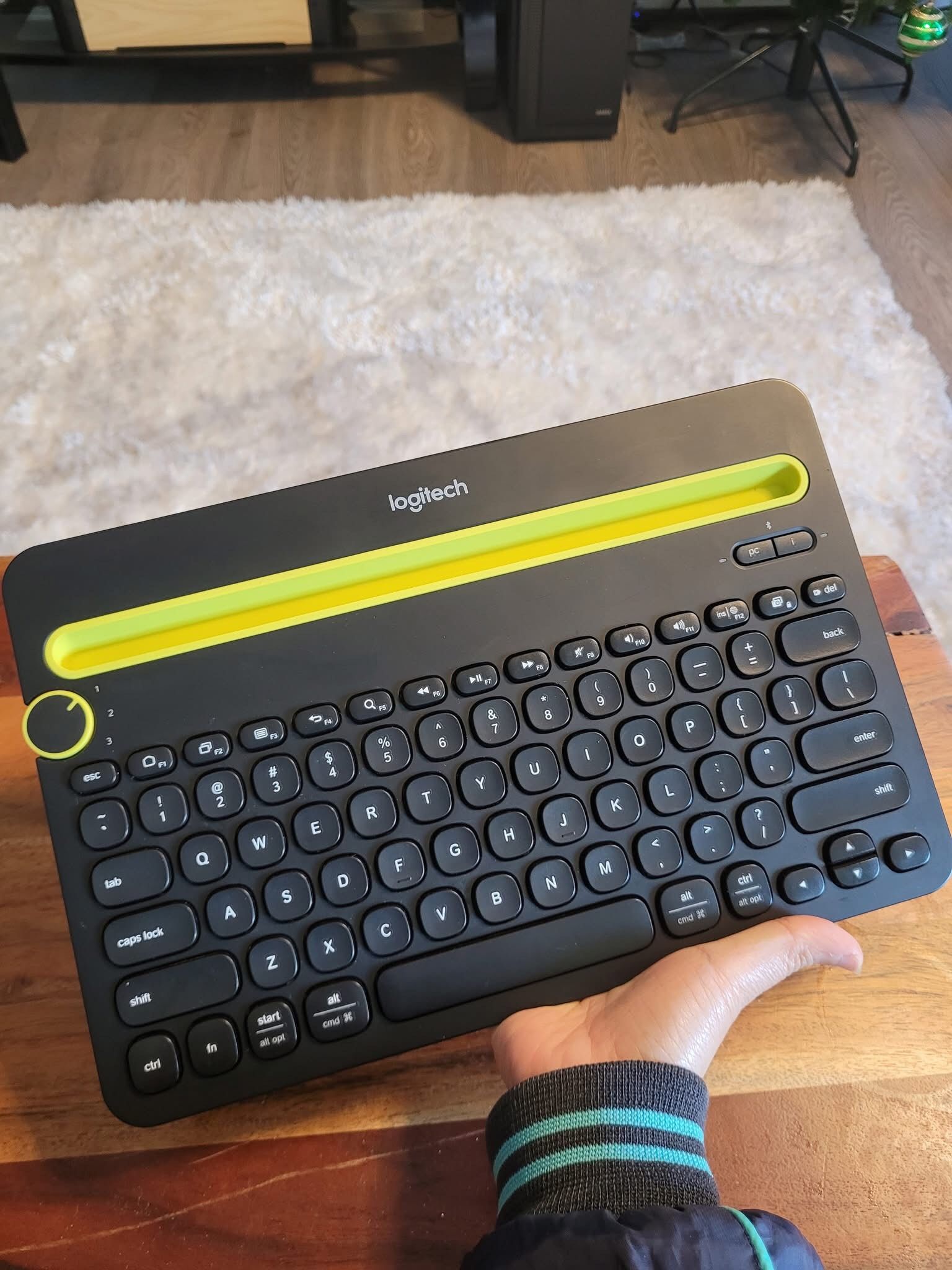 Bluetooth Multi-Device Keyboard K480