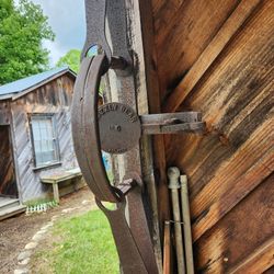 1858 Grizzly Bear Trap