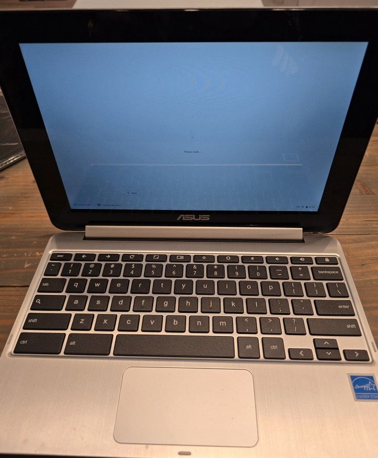Asus C100P Flip 2-in-1 Touchscreen 10.1" Chromebook 1.80GHz 4GB RAM 16GB No AC