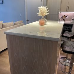 Kitchen Island/Dining Table