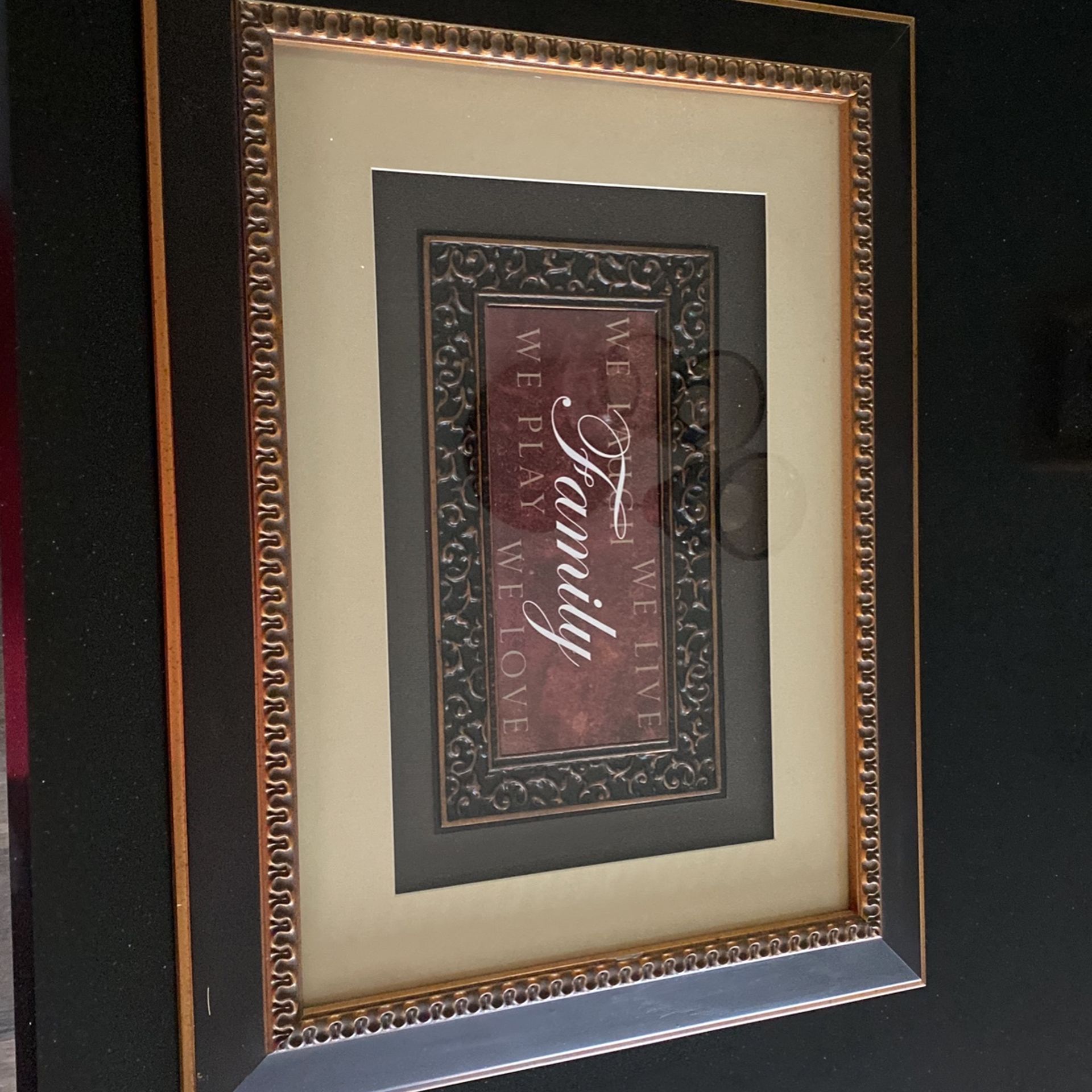 Family Deco Glass Covered In Frame