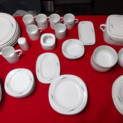 Retired Mikasa Fine China For 6