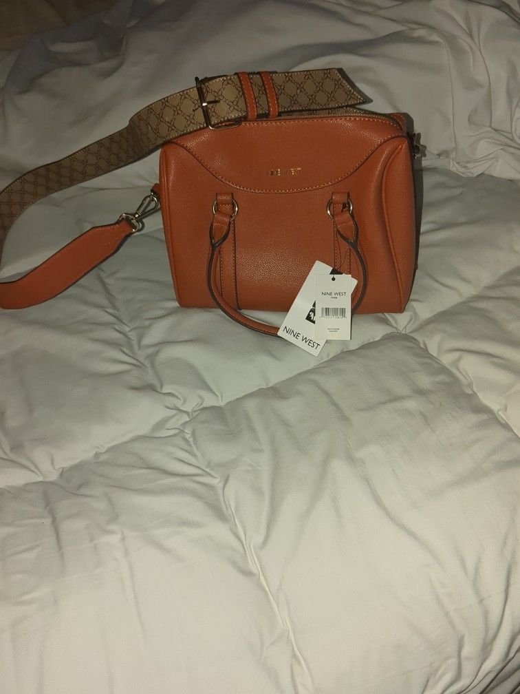 REDUCED.... Brand New Nine West Ginger Bag Purse