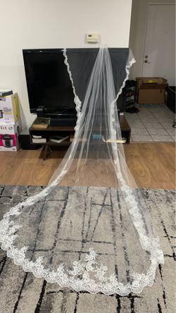 Ivory Cathedral Veil W/Blusher