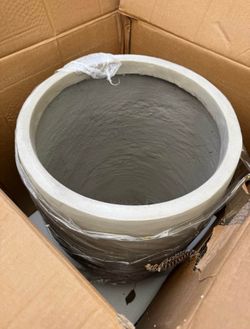 Tall planter / Maceta alta