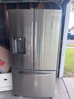 Samsung Stainless Steel French Door Refrigerator – December 2022