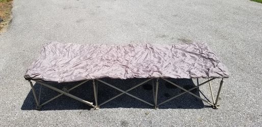 Air Mattress Frame with Carrying Case